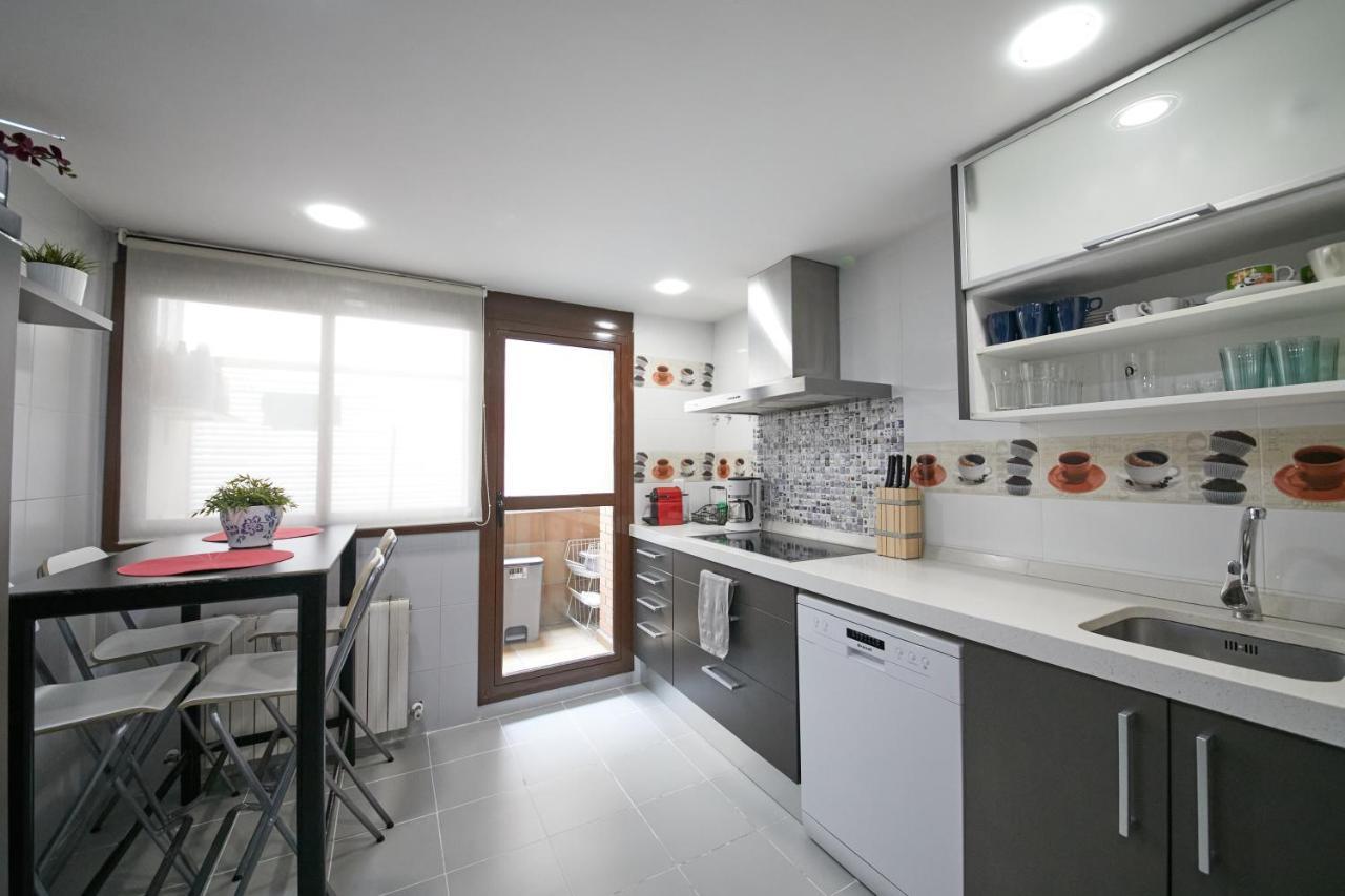 Apartamento Las Rozas Village Exteriör bild